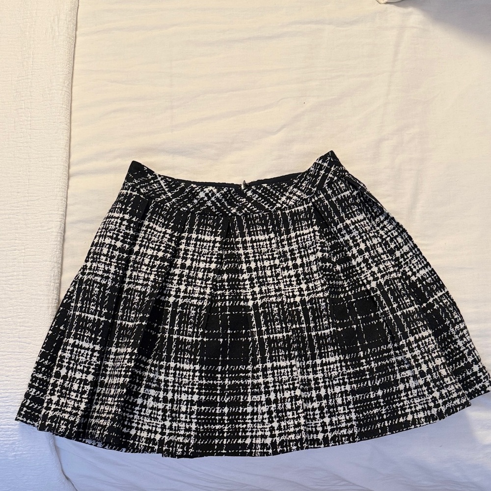 Banana Republic Black and White Tweed Mini Skirt